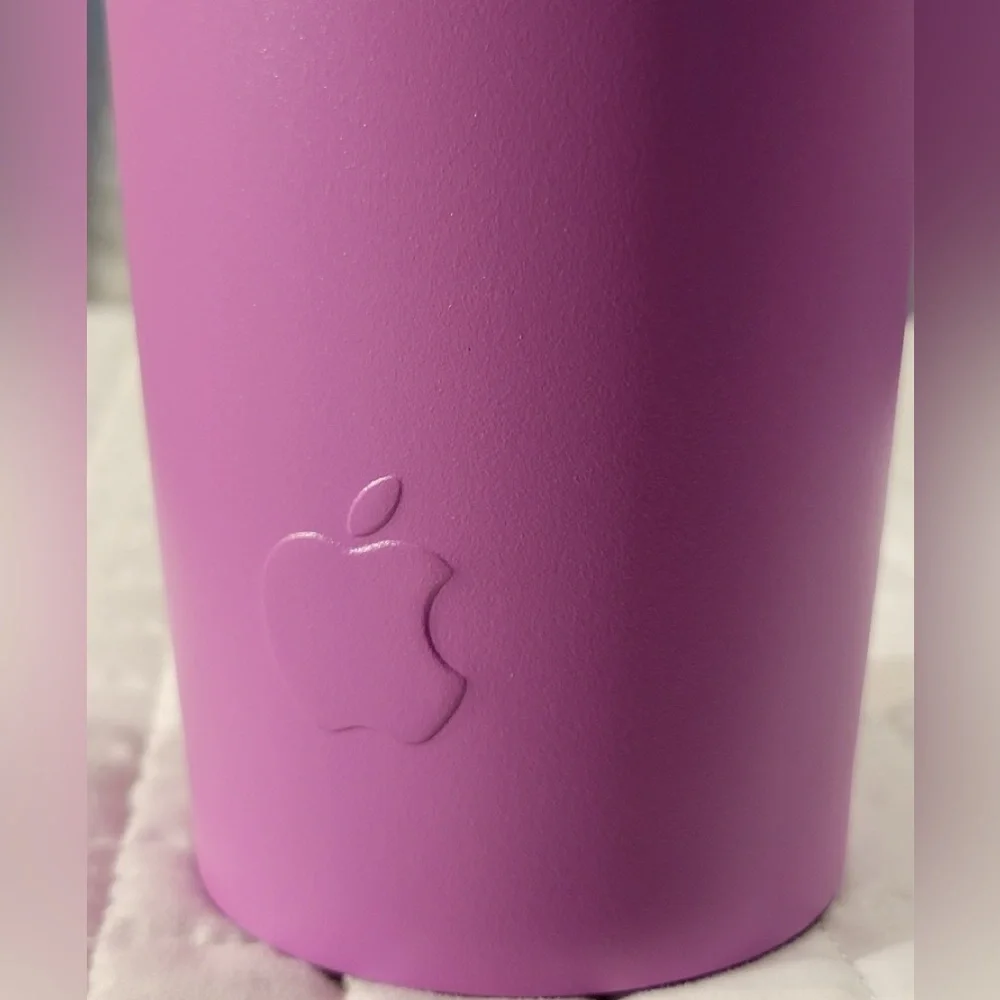 Apple Employee Exclusive Purple Stainless Steel 20oz‎ Tumbler Apple Logo Techie